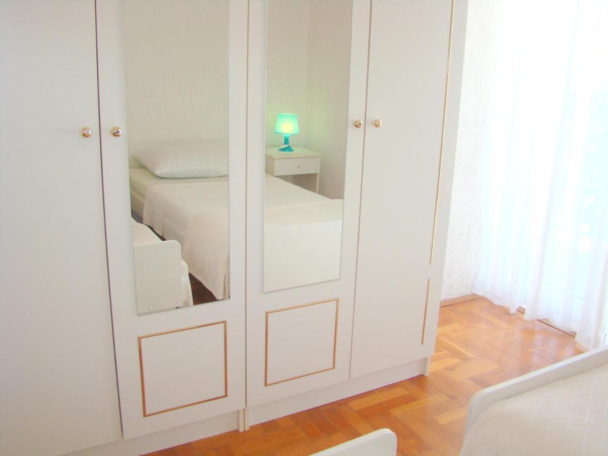 Apartments Ruza Vodice Rum bild