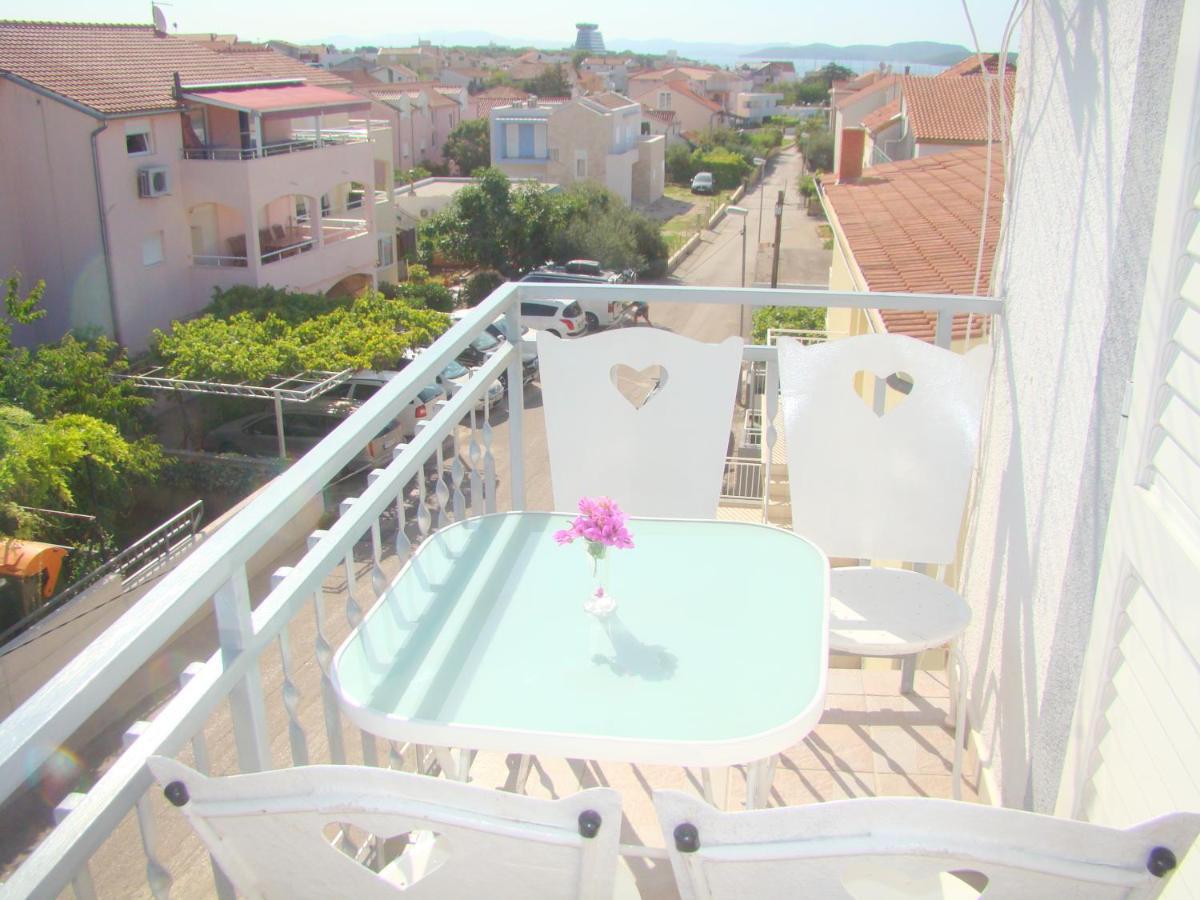 Apartments Ruza Vodice Exteriör bild